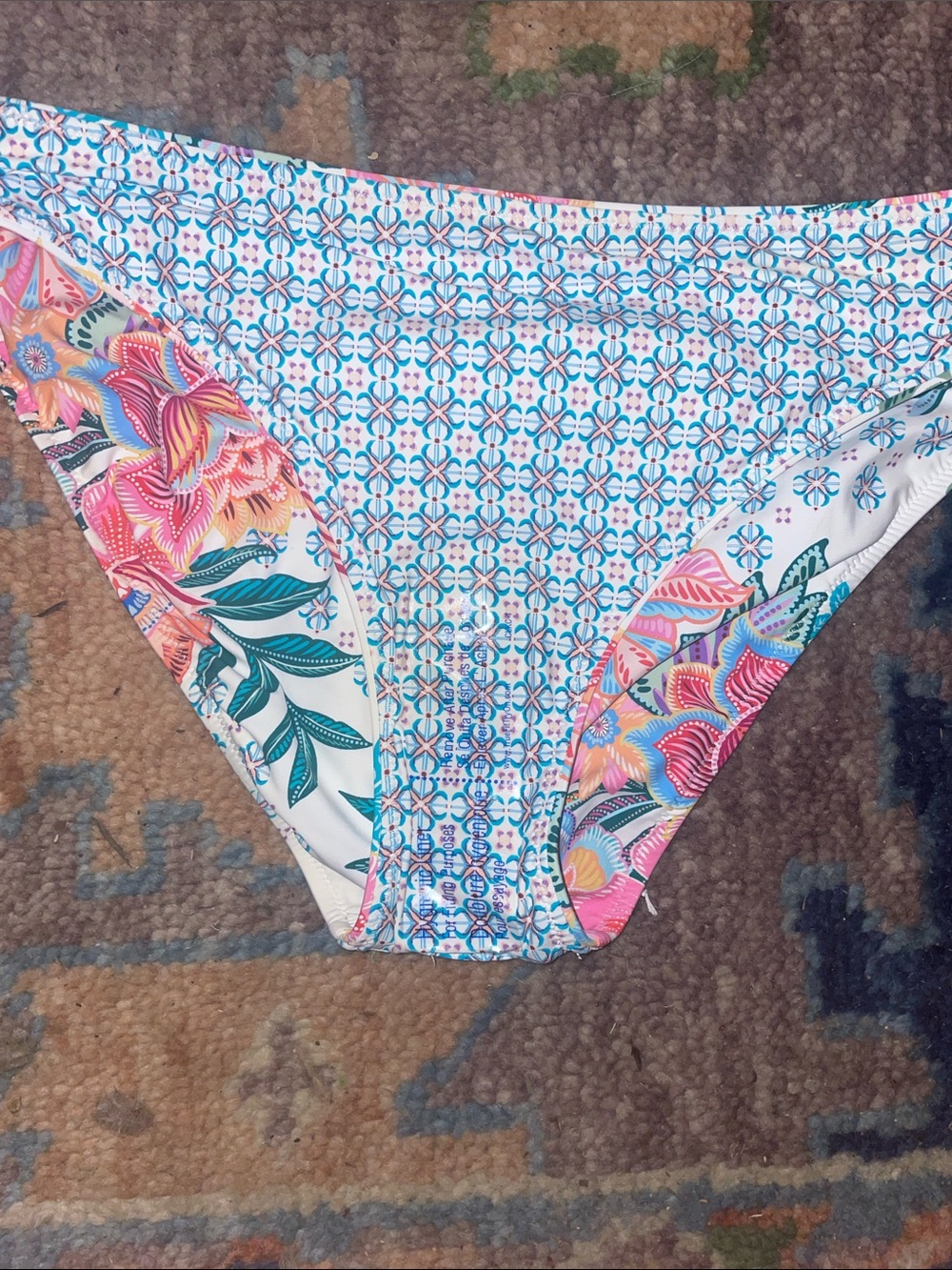 La Blanca Reversible Bottoms - Picture 5 of 6